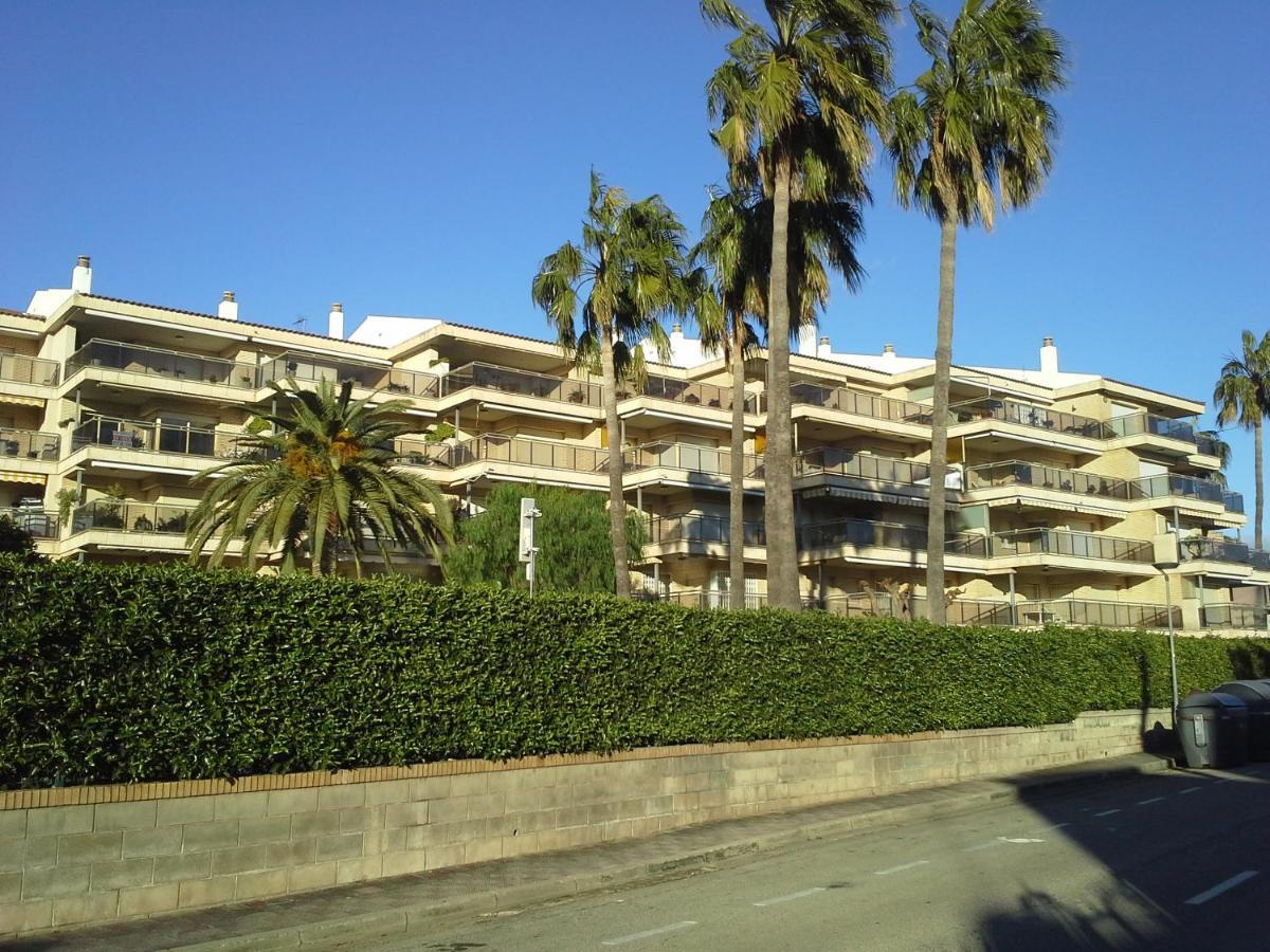 Vue: Beachfront Retreat With Pool And Access * Cambrils