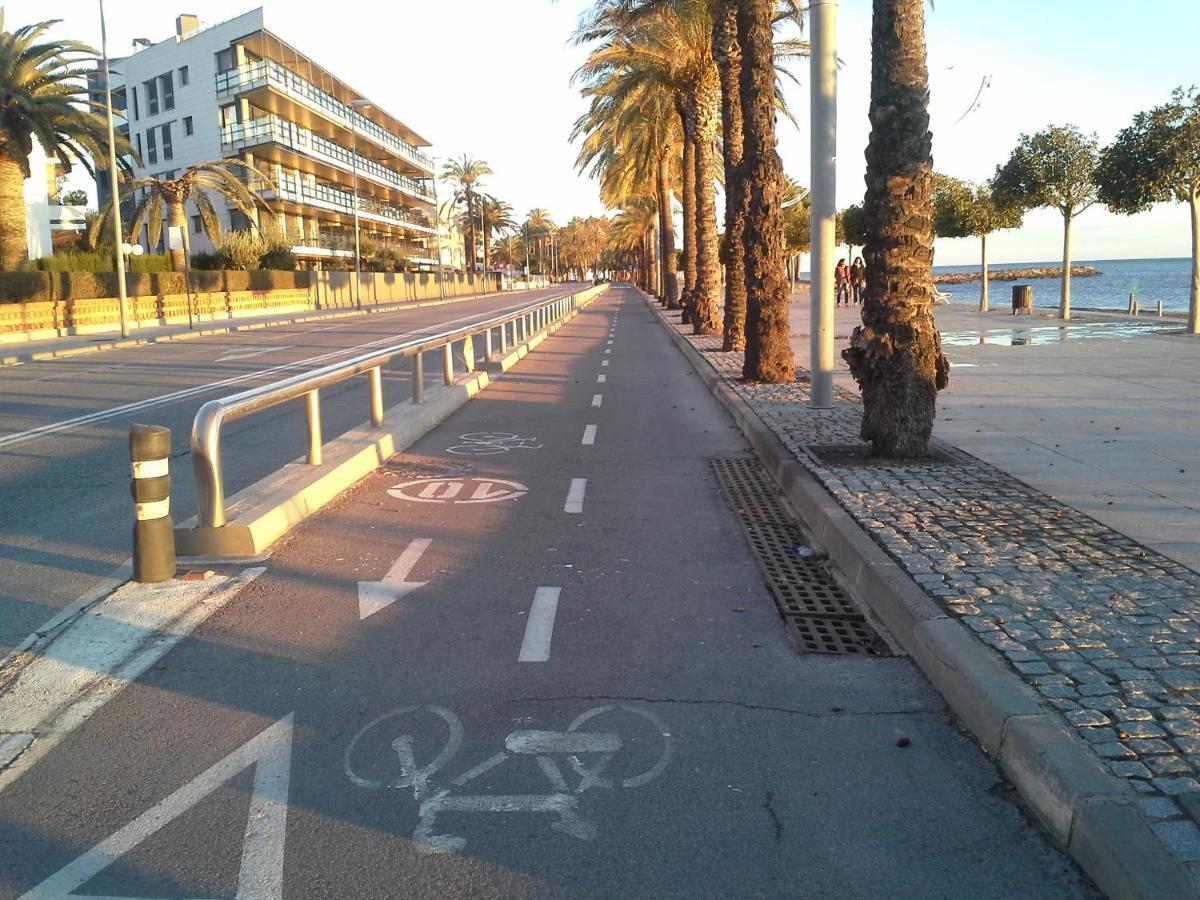 Vue: Beachfront Retreat With Pool And Access * Cambrils