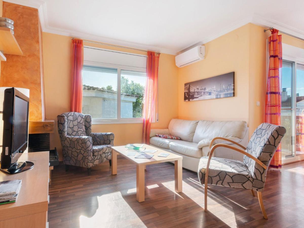Apartamento Luxuriant In With Private Terrace Cambrils