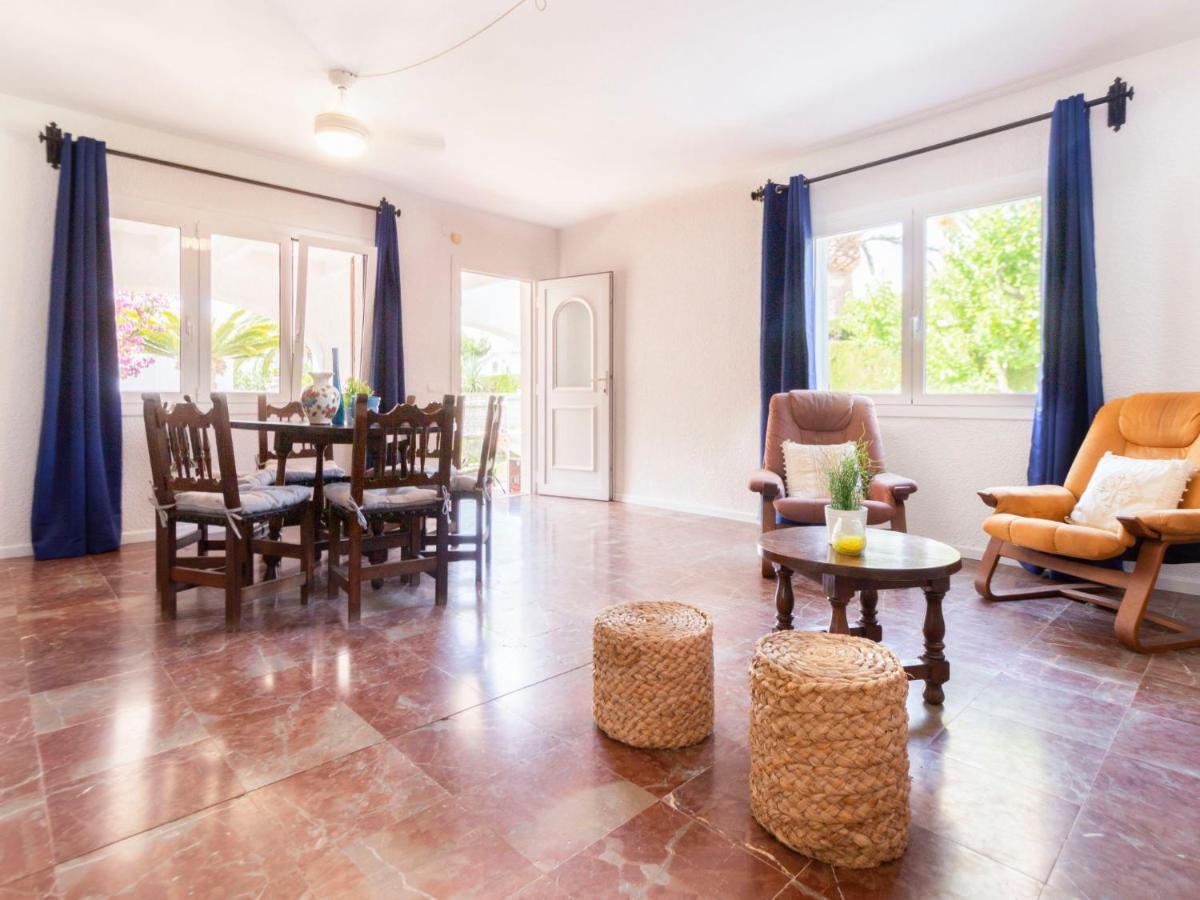 Holiday home Karoline By Interhome