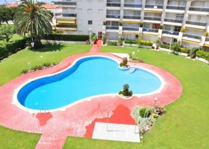 Apartamento Vista A La Piscina Para 6 Personas En Cambrils