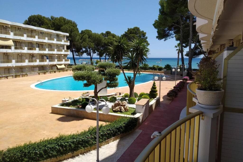 En Primera Linea De Mar En Vilafortuny, Apartment *