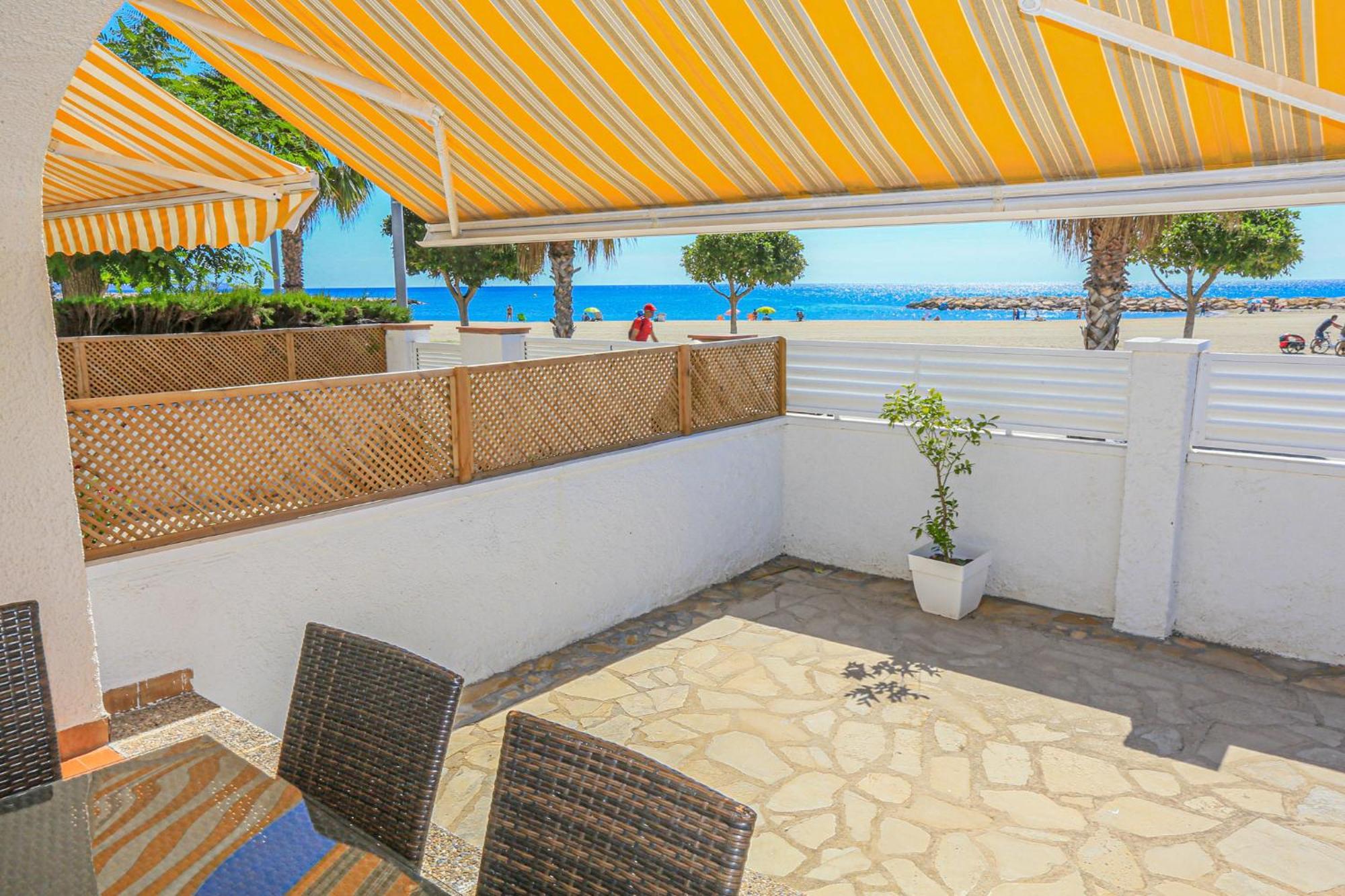Litoral Costa Dorada - Villa Laura II Only Families Holiday home
