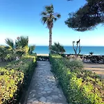For A Stay Internacional