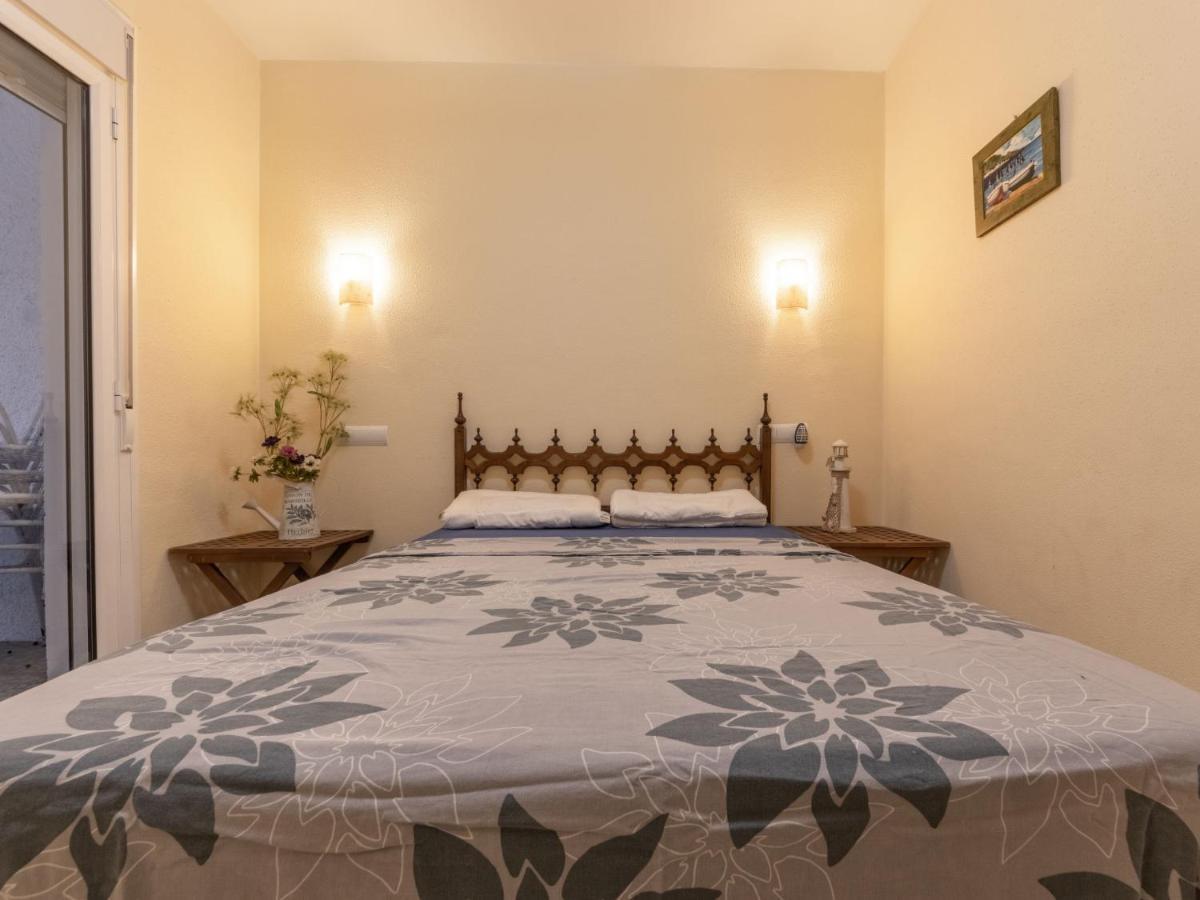 Abuelos By Interhome * Cambrils