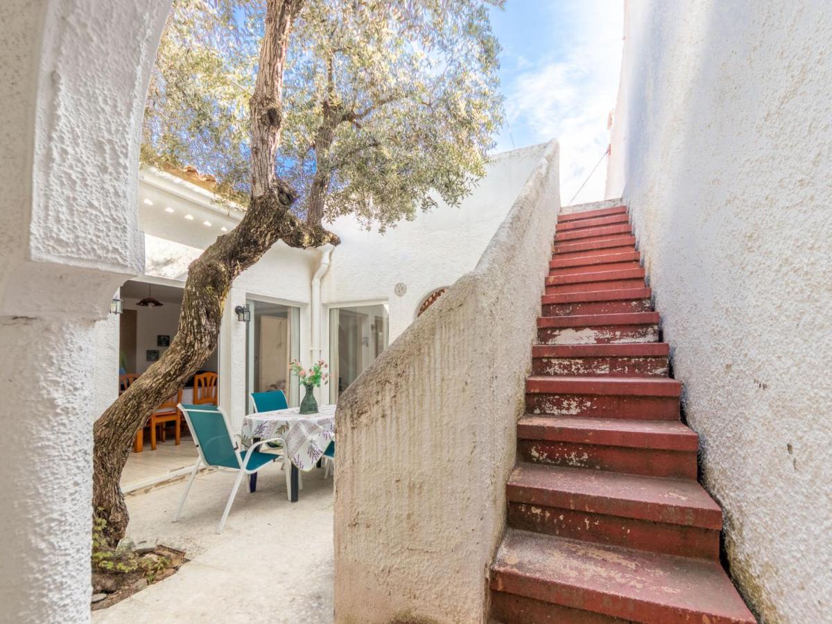 Abuelos By Interhome *