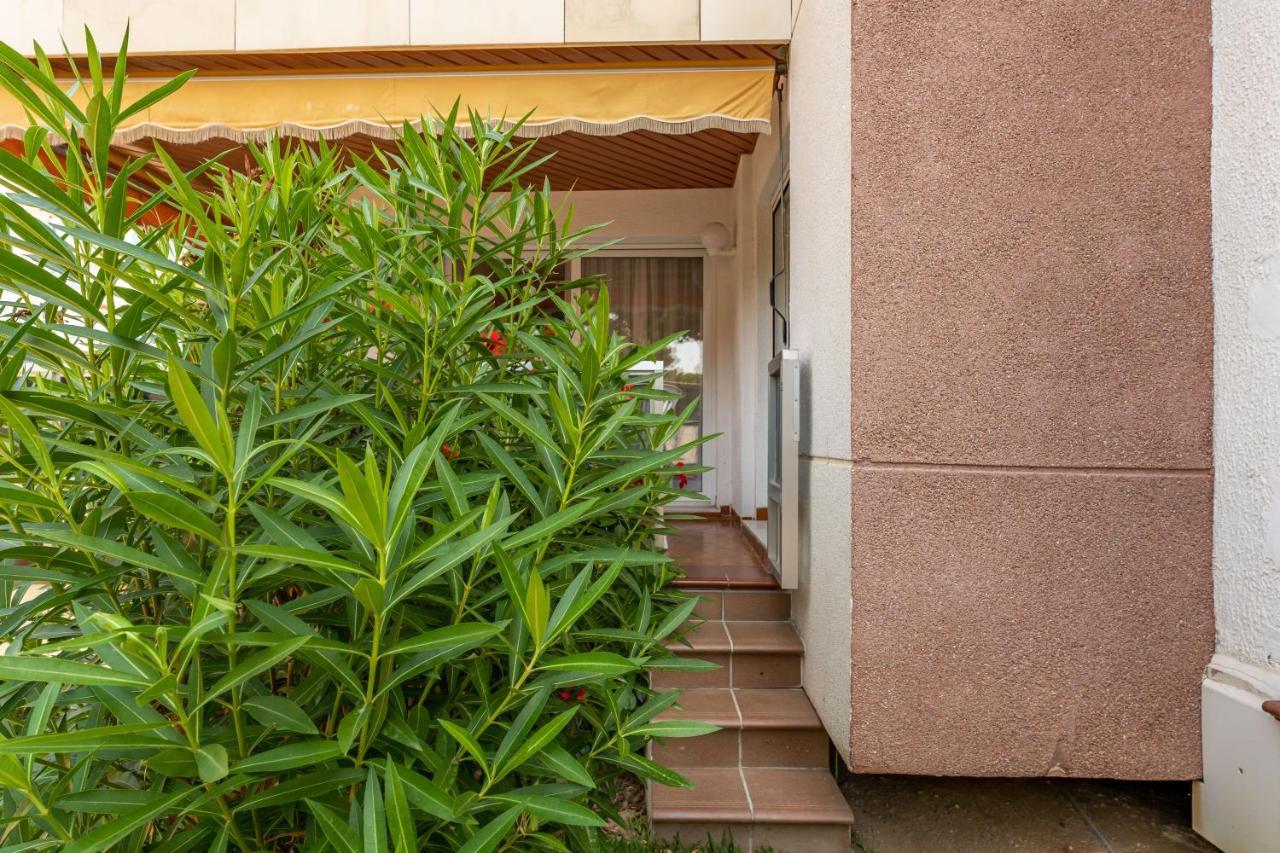 Vilamar: Renovado Delante Del Mar Apartamento